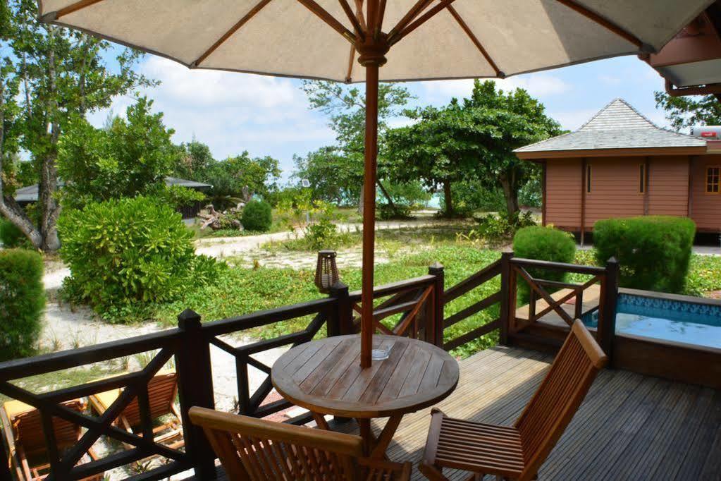 Villa Heliconia Grove Anse Volbert Village Exterior foto
