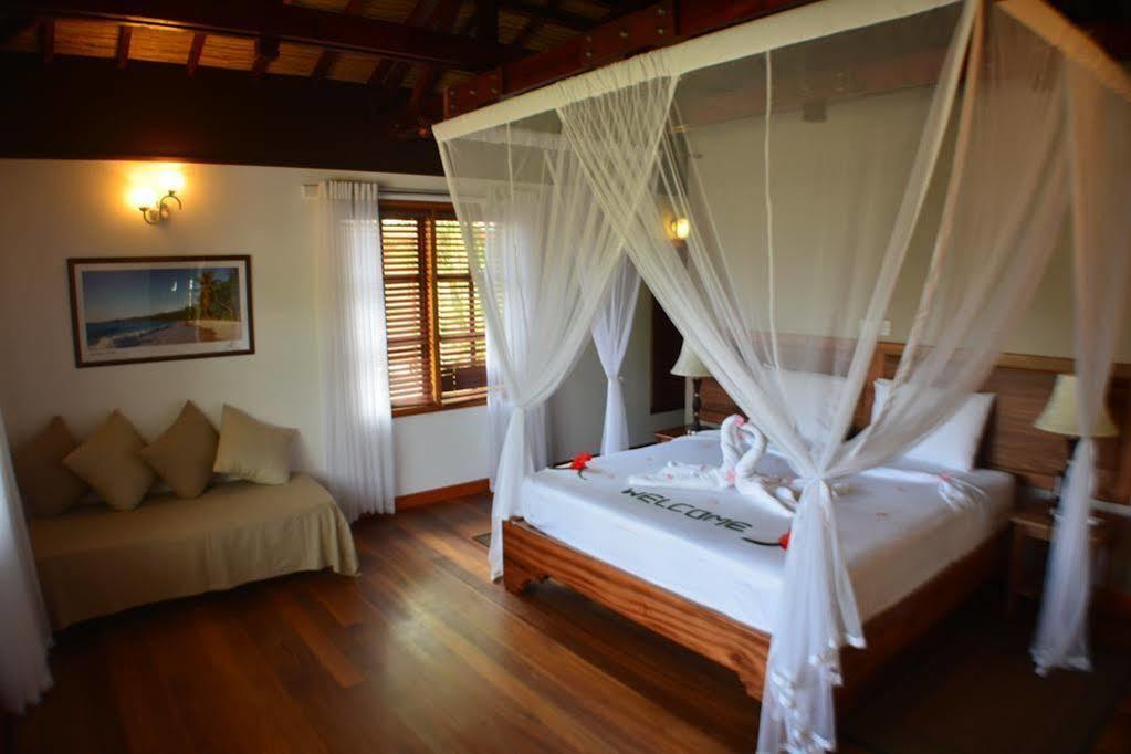 Villa Heliconia Grove Anse Volbert Village Exterior foto