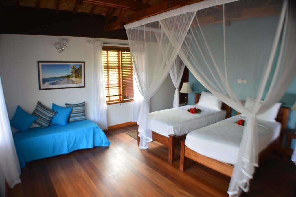 Villa Heliconia Grove Anse Volbert Village Exterior foto